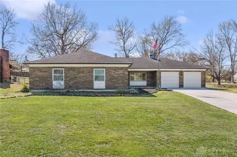 3051 Maginn Dr, Dayton, OH 45434