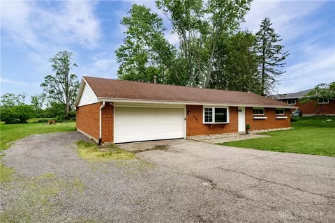 1864 E Lytle 5 Points Rd #R, Centerville, OH 45458 photo 2