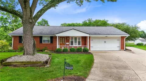 7607 Plamor Cir, Centerville, OH 45459