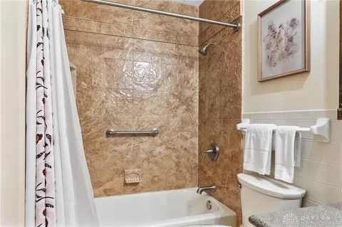 7607 Plamor Cir, Centerville, OH 45459 photo 17