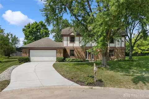 6520 Fallwood Cir, Englewood, OH 45322