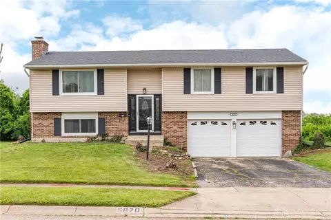5670 Olive Tree Dr, Dayton, OH 45426