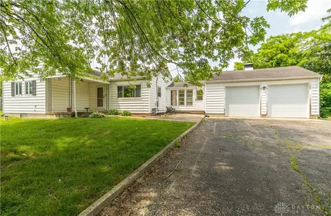 235 Stonequarry Rd, Vandalia, OH 45377