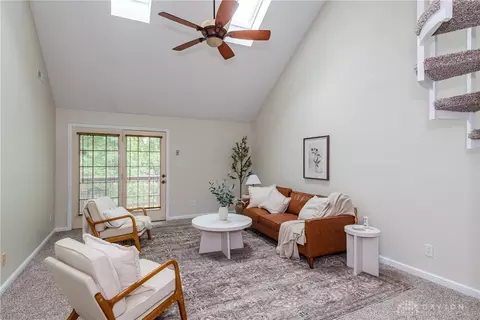 137 Crossridge Dr, Kettering, OH 45429 photo 4
