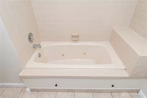 137 Crossridge Dr, Kettering, OH 45429 photo 20