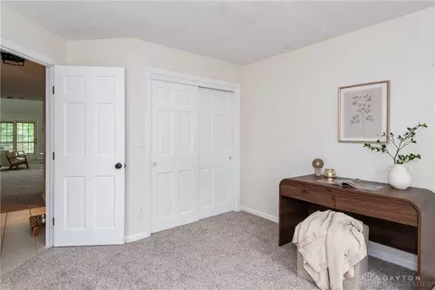 137 Crossridge Dr, Kettering, OH 45429 photo 29