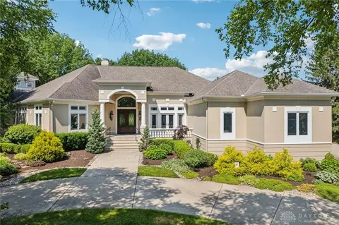 6633 Heritage Club Dr, Mason, OH 45040