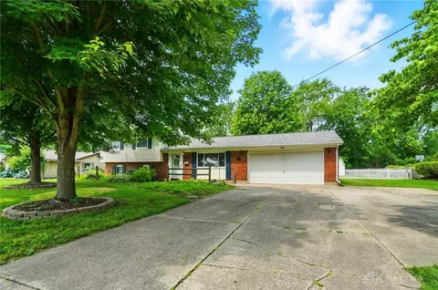 Exterior - 765 Brunswick Dr, Enon, OH 45323 photo 3 of 10
