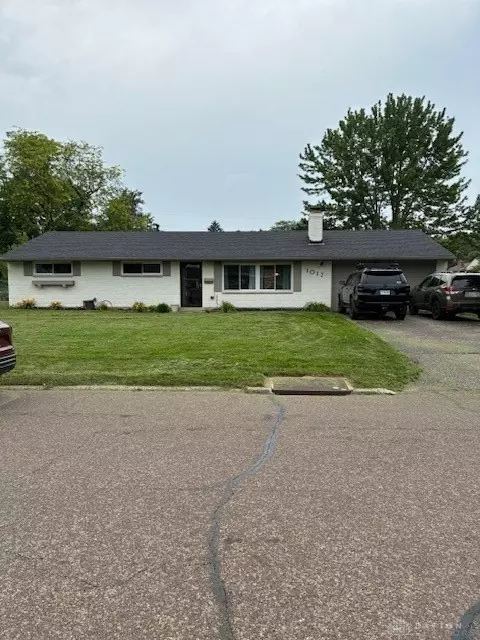 1017 Donson Dr, Dayton, OH 45429