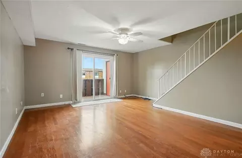 Living - 647 Villa Rd #A, Springfield, OH 45503 photo 2 of 3