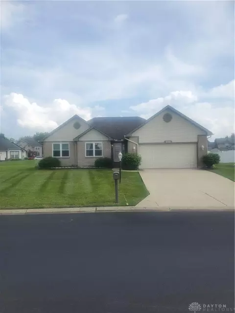 2380 Pewter Hills Ct, Miamisburg, OH 45342