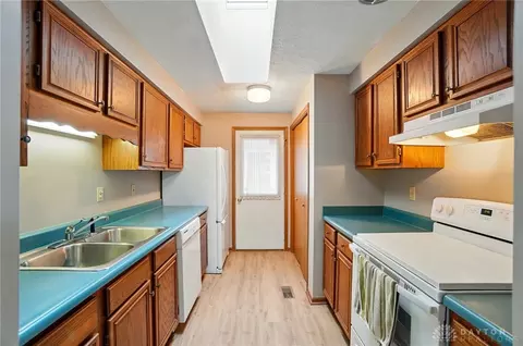 4654 Reno Ln, Springfield, OH 45503 photo 8