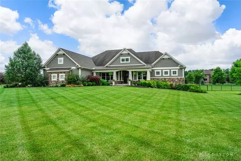 Exterior - 79 White Beech Ct, Springboro, OH 45066 photo 2 of 10