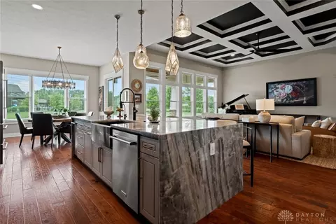 Kitchen - 79 White Beech Ct, Springboro, OH 45066 photo 5 of 7