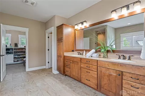 Bath - 79 White Beech Ct, Springboro, OH 45066 photo 6 of 9