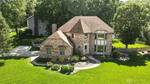 1101 Fox Chase Ct, Centerville, OH 45459 photo 2