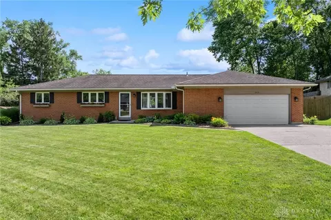 3213 Birchall Dr, Dayton, OH 45440