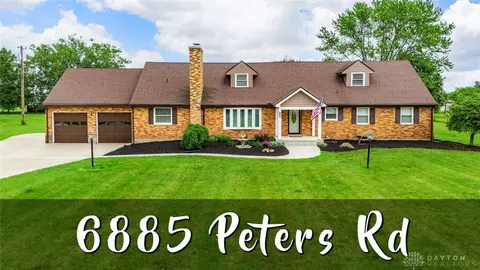 6885 Peters Rd, Tipp City, OH 45371