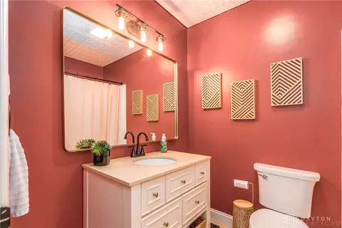 Bath - 551 Lowell Ave, Eldorado, OH 45321 photo 3 of 4