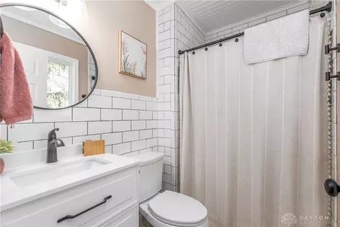 Bath - 551 Lowell Ave, Eldorado, OH 45321 photo 4 of 4