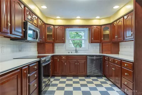 Kitchen - 1919 Tait Circle Rd, Kettering, OH 45429 photo 1 of 6