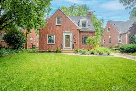 416 Greenmount Blvd, Oakwood, OH 45419
