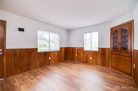 105 Middle St, Medway, OH 45341 photo 7
