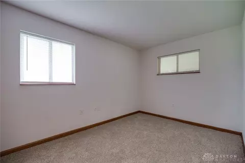 105 Middle St, Medway, OH 45341 photo 16
