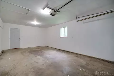 105 Middle St, Medway, OH 45341 photo 21