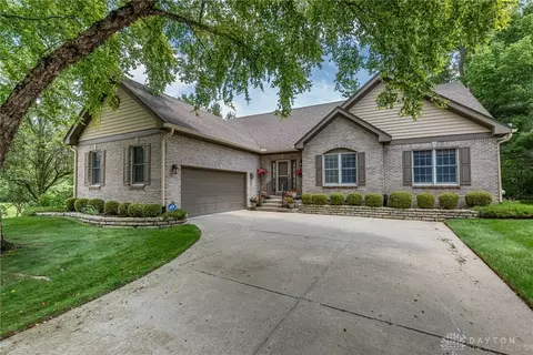 866 Deer Run Rd, Centerville, OH 45459