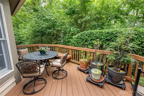 Exterior - 866 Deer Run Rd, Centerville, OH 45459 photo 3 of 11
