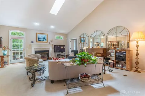 Living - 866 Deer Run Rd, Centerville, OH 45459 photo 1 of 2
