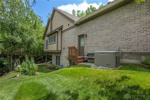 Exterior - 866 Deer Run Rd, Centerville, OH 45459 photo 7 of 11