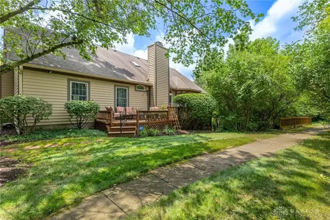 Exterior - 866 Deer Run Rd, Centerville, OH 45459 photo 9 of 11
