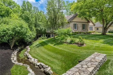 Exterior - 866 Deer Run Rd, Centerville, OH 45459 photo 10 of 11
