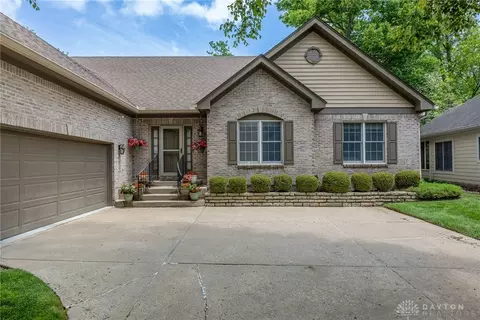 Exterior - 866 Deer Run Rd, Centerville, OH 45459 photo 6 of 11