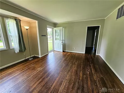 Living - 2224 Vale Dr, Kettering, OH 45420 photo 2 of 2
