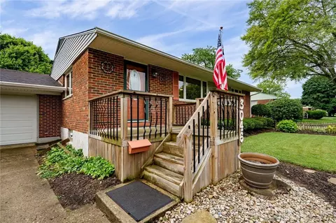 Exterior - 3046 Armen Ave, Kettering, OH 45432 photo 2 of 10