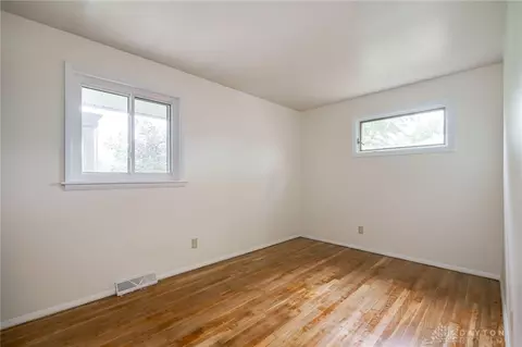 Bedroom - 3046 Armen Ave, Kettering, OH 45432 photo 3 of 7