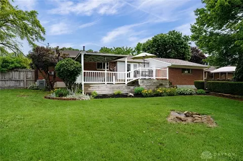 Exterior - 3046 Armen Ave, Kettering, OH 45432 photo 7 of 10