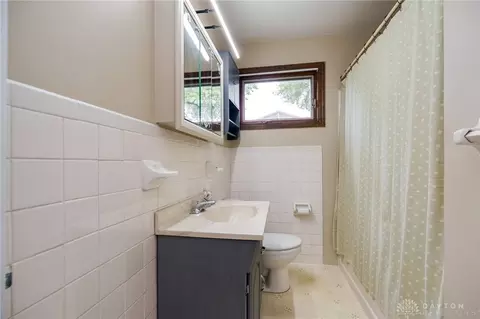 Bath - 3046 Armen Ave, Kettering, OH 45432 photo 1 of 2