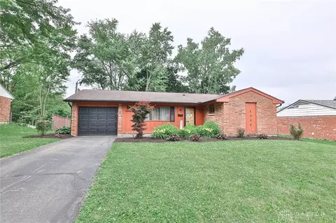 1322 Yorktown Dr, Troy, OH 45373