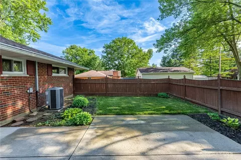 9131 Shawhan Dr, Centerville, OH 45458 photo 25