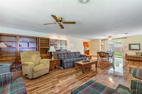 9131 Shawhan Dr, Centerville, OH 45458 photo 4