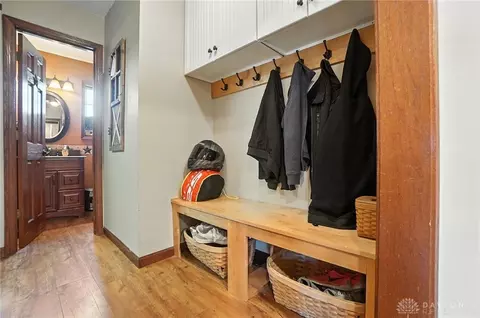 Entry Way - 891 N Tecumseh Rd, Springfield, OH 45504 photo 2 of 7