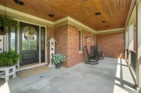 Exterior - 891 N Tecumseh Rd, Springfield, OH 45504 photo 3 of 14