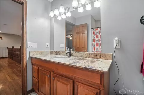 Bath - 891 N Tecumseh Rd, Springfield, OH 45504 photo 7 of 7
