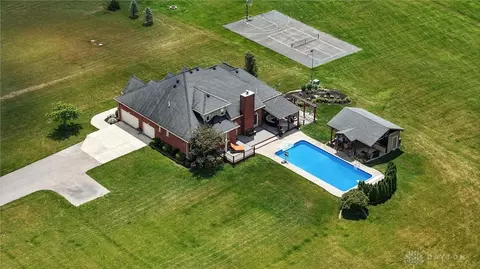 View/Area - 891 N Tecumseh Rd, Springfield, OH 45504 photo 1 of 5