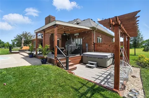 Exterior - 891 N Tecumseh Rd, Springfield, OH 45504 photo 12 of 14