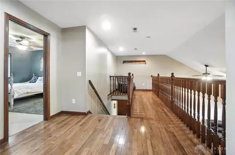 Entry Way - 891 N Tecumseh Rd, Springfield, OH 45504 photo 5 of 7